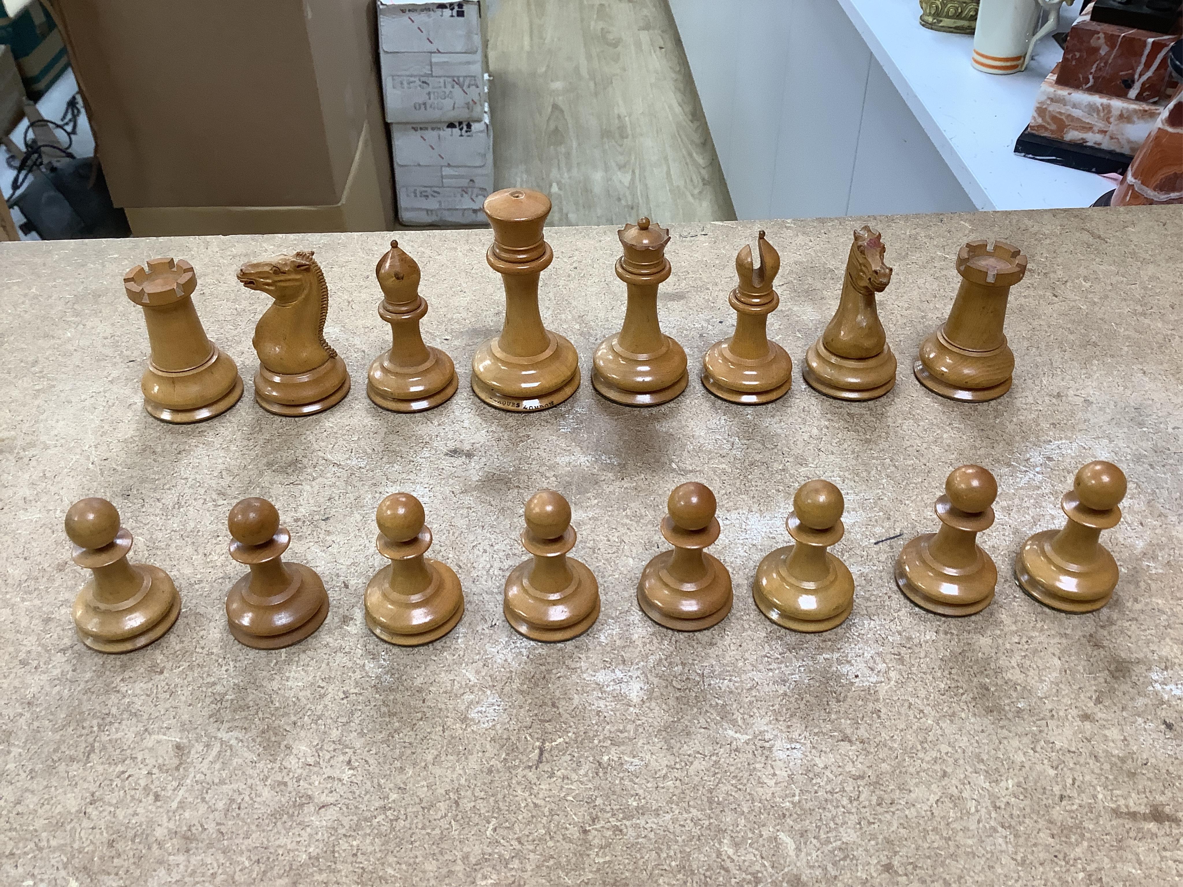 A Jaques Staunton pattern boxwood and ebony chess set, largest piece 8.5cm high
